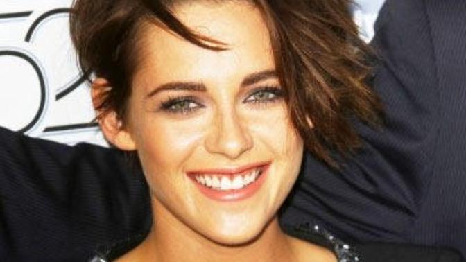 Guys, short hair on girls, or long?