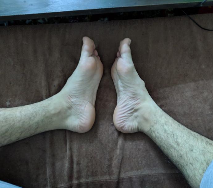 Girls, Do you care on small feet on guy?