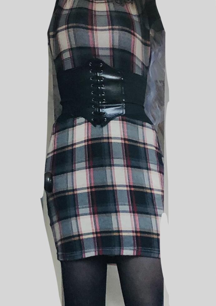 Vivant’s Thrift Shop Closet #54 : #DIGITORDONATE (dress)?