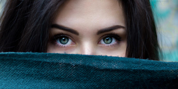 How do you reassure an insecure partner?