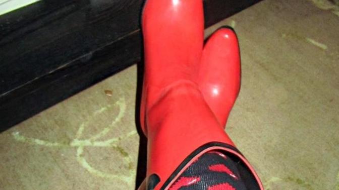 My new Rain Boots arrived today. Do you think these look good for Winter and would you wear them? My new Rain Boots arrived today. Do you think these look good for Winter and would you wear them?