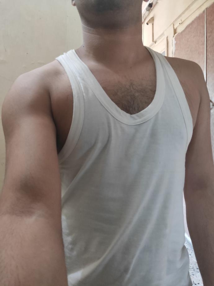 Who looks better in terms of body, me or my roommate (friend) (pics are in the description)?
