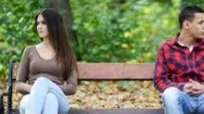 How to know when a woman is being friendly or if she’s flirting?