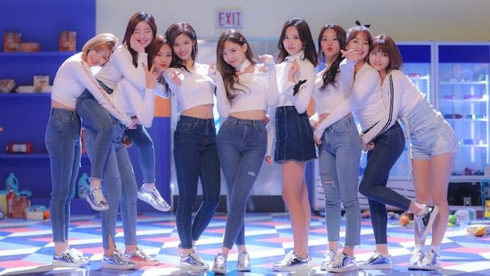 Is it sexy when a girl wears jeans?
