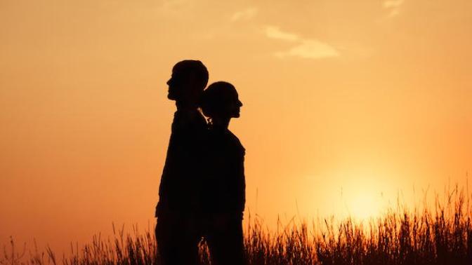 What to do if I'm still in love with my ex but currently in a relationship with another man?