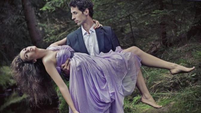 Girls, How do girls feel about the "Damsel in Distress" trope?