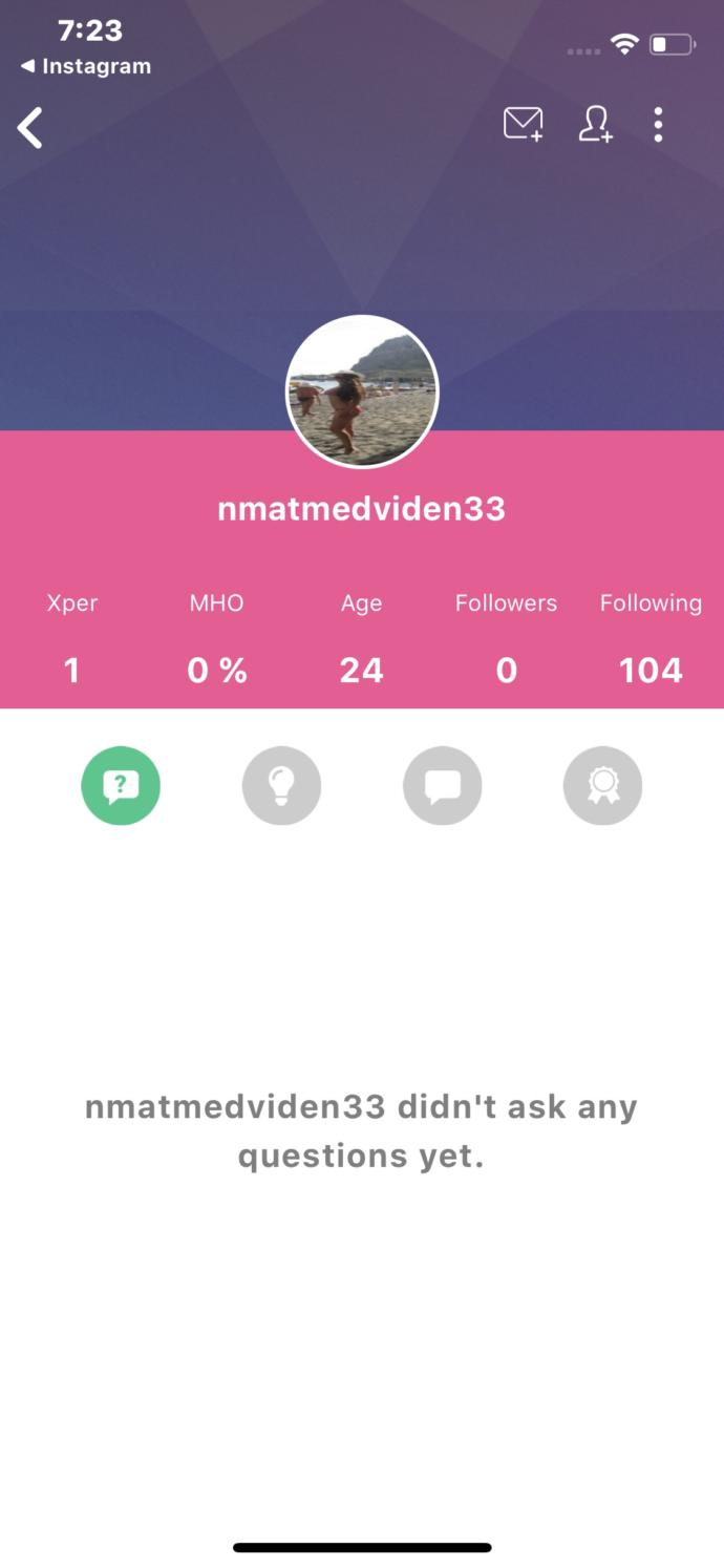 What’s up with all the fake ass female accounts on GAG?