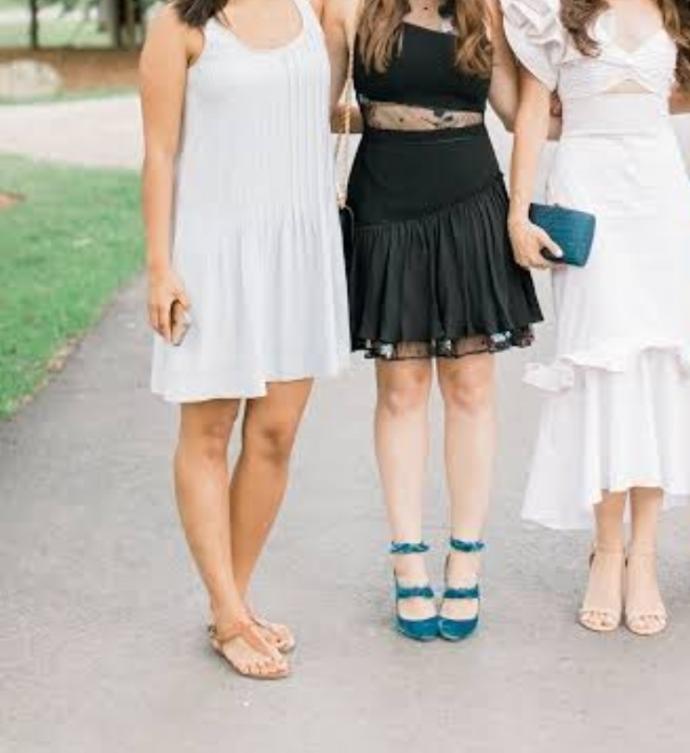 Is it okay to wear white to someone elses wedding?