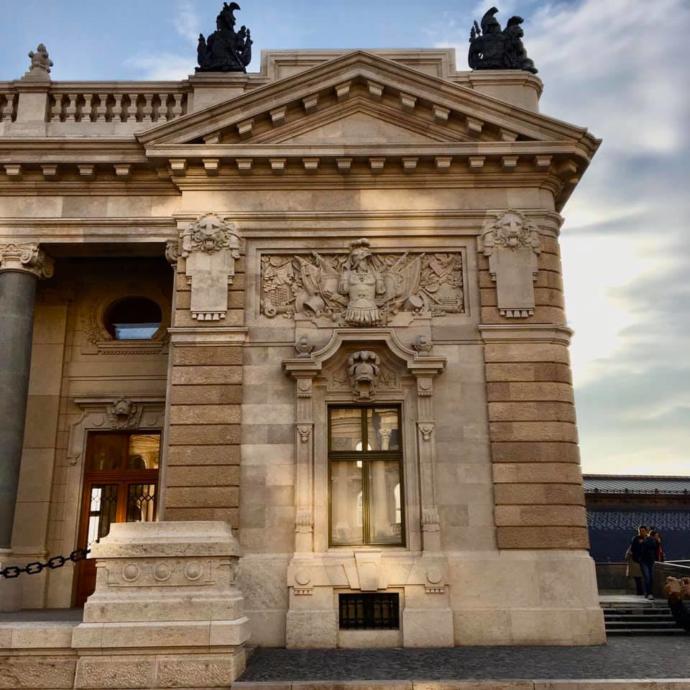 This building was built in 2019 how do you like its architecture?