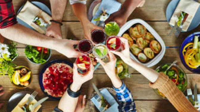 What should I serve at friendsgiving brunch?