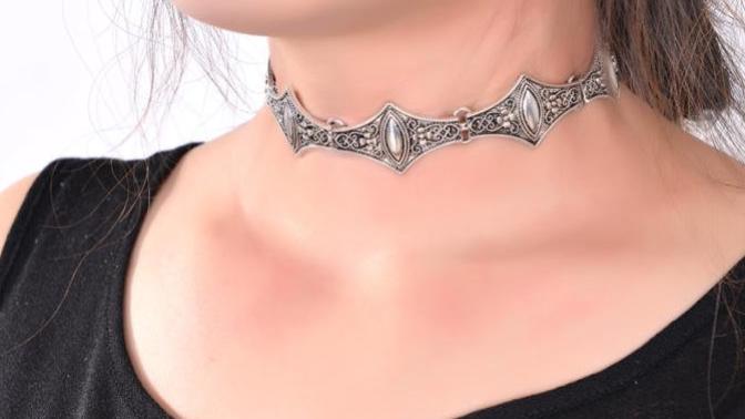 Do you guys wear statement jewelry?