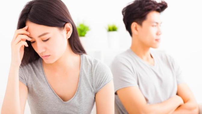 Should I be distant towards my boyfriend since he’s being distant towards me?