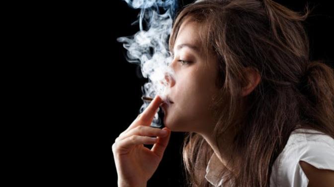 What's bad about dating a smoker?