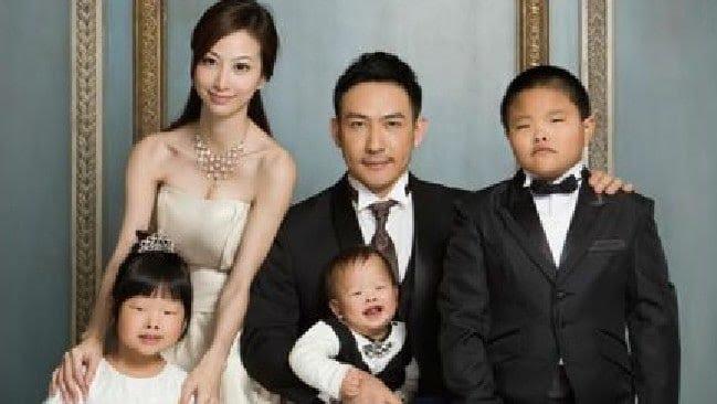 Would you date a woman with plastic surgery?