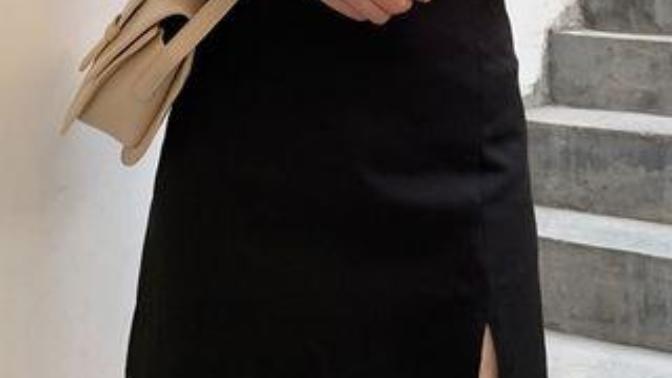 Guys, do you like girls who wear these skirts?