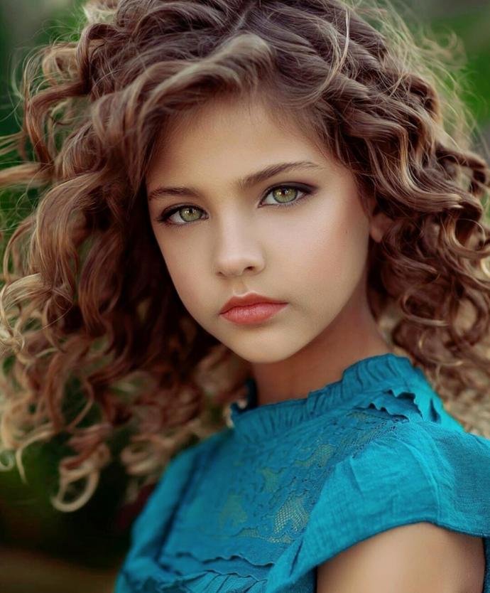Which cutie is more beautiful and adorable?