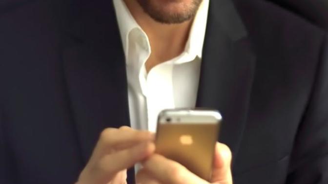 Friend Only Saves Specific Chats When We Text?