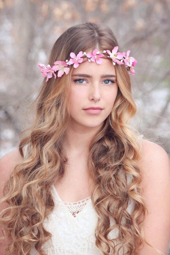 Is a flower crown a good look for a wedding with blonde hair?