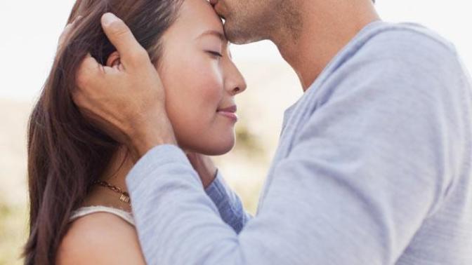 Would you date someone who's trans?