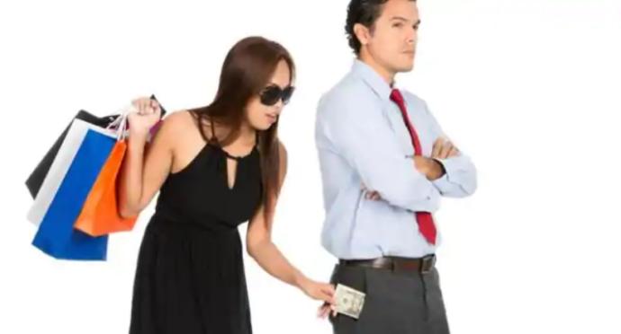Will women stop being gold diggers😠😡?