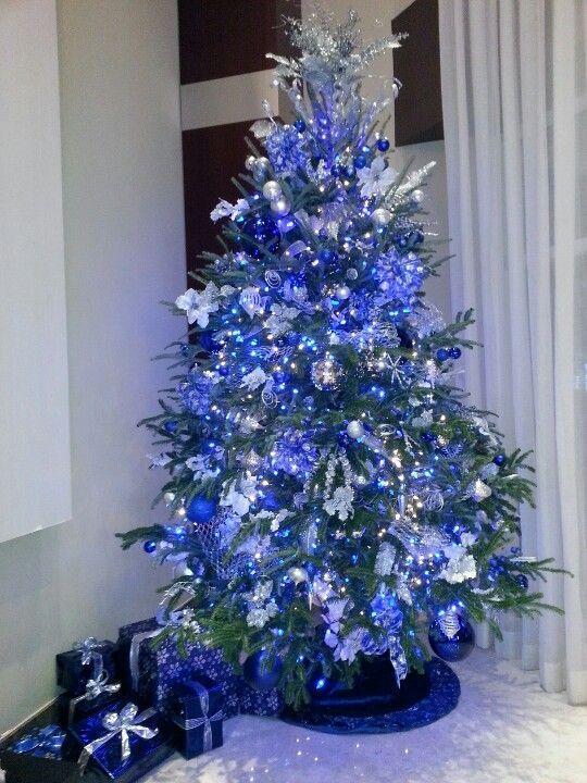What colour are your Christmas lights on your tree?