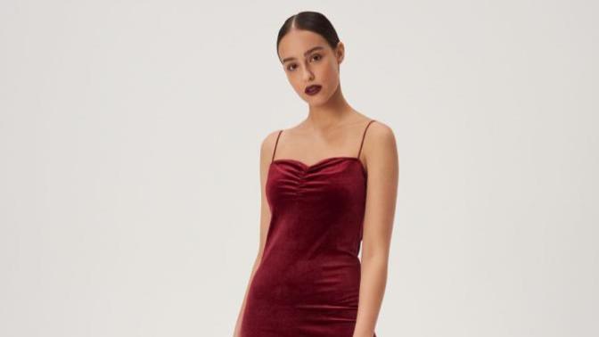 Which dress would look better on me?