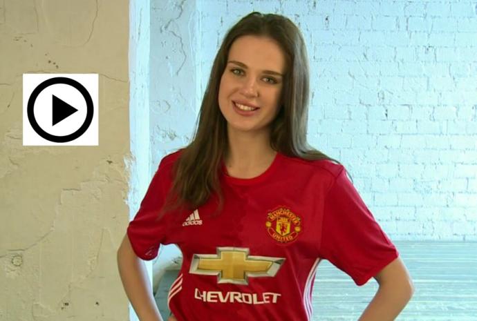 Guys, Do you find it hot when a girl wears a jersey of your favorite sports team?