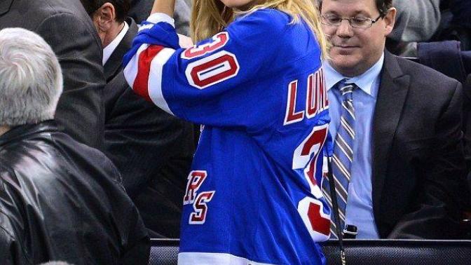 Guys, Do you find it hot when a girl wears a jersey of your favorite sports team?
