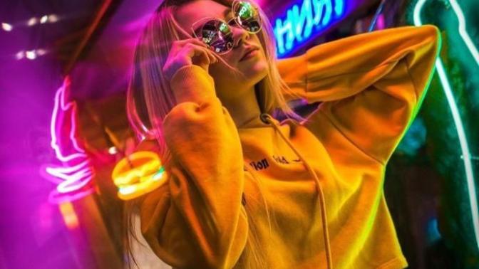 Clubbing on your own?