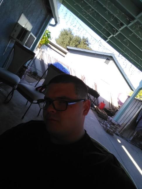 Im looking for someone honest outgoing and someone who is serious on settling down?