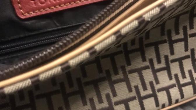 Is this real or fake Tommy Hilfiger purse?