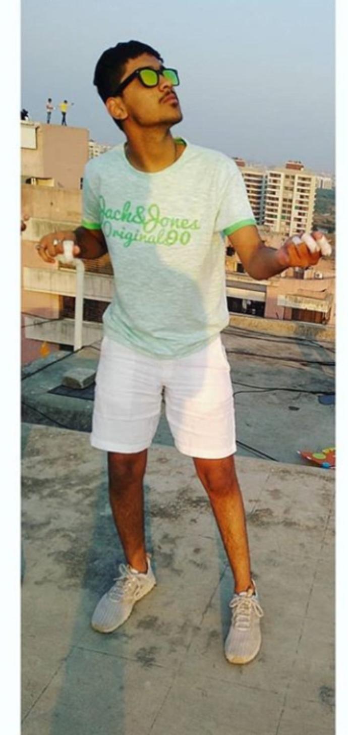 Is always dressing casually unattractive?