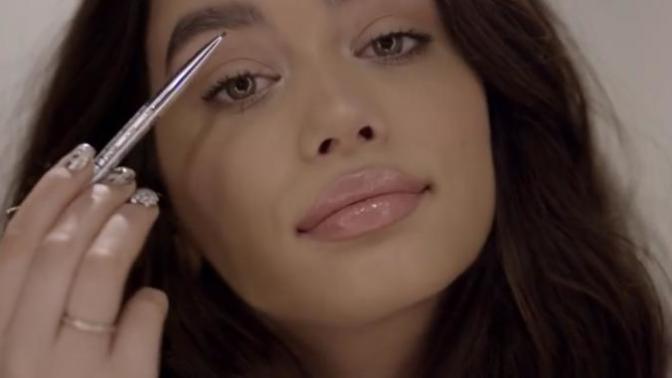 Guys: what is the ideal first date makeup look in your opinion?