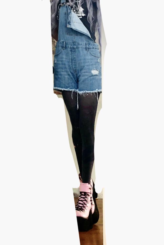 #9 WEAR ME, WEAR ME NOT (these are WOMENS overalls.. why is the crotch so long ๐คจ๐)?