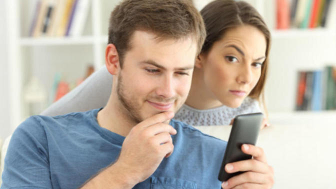 How would you feel if your partner only follows opposite gender on social media?