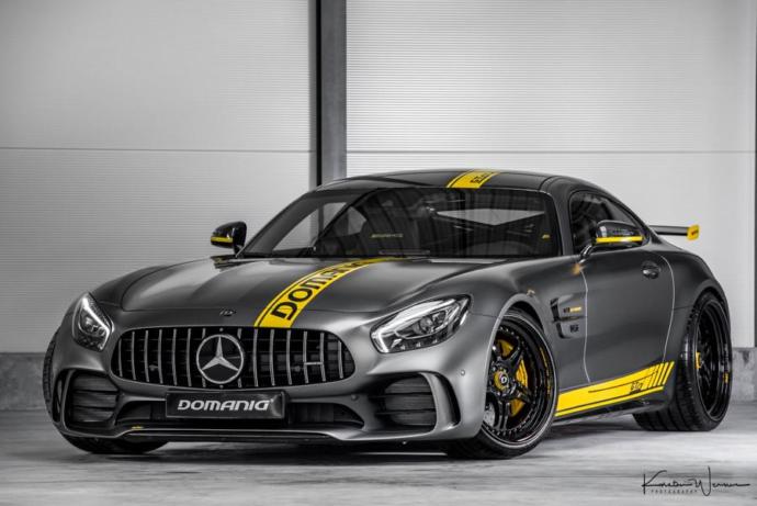 Mercedes AMG GT Top speed of 193 MPH