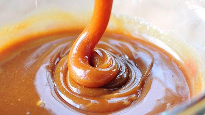 How to make caramel sauce?