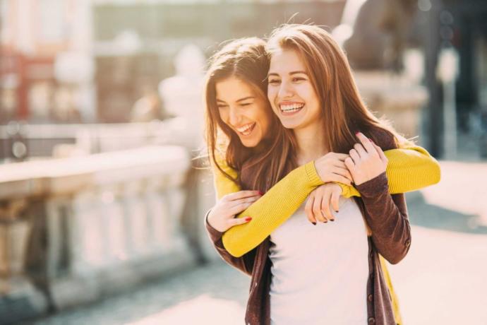 Putting aside sexuality and romance, which gender do you prefer spending (platonic) time with?