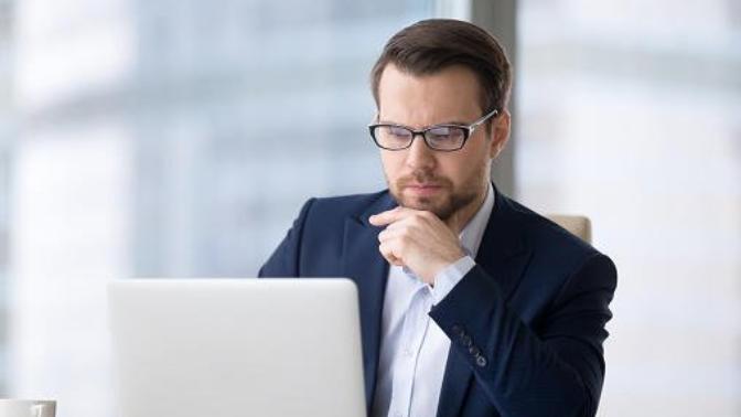 What are men's most attractive features?