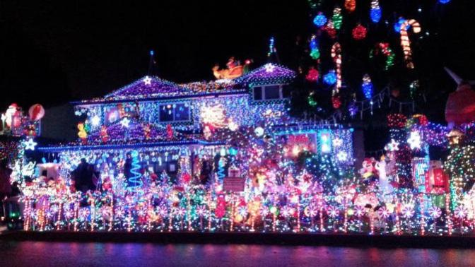 What is your favorite Christmas light show out of these 5?