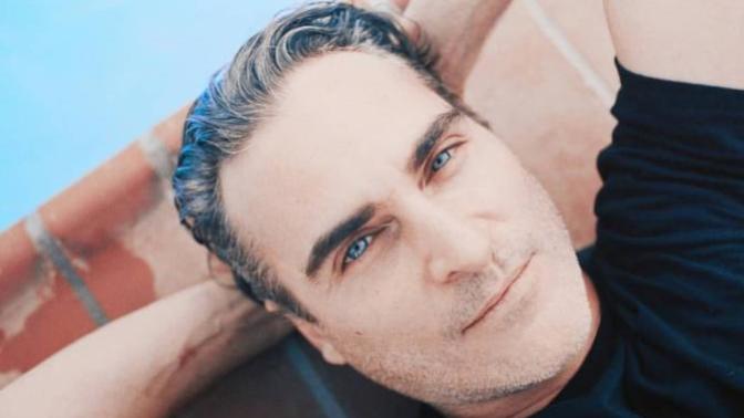 Is Joaquin Phoenix (the actor of joker) handsome?