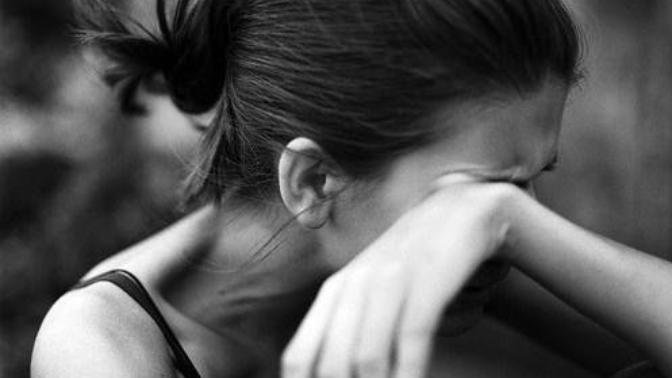 Best ways to console my girlfriend in despair?