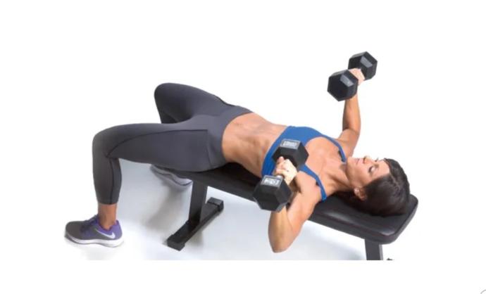 Guys, do you find it weird if girls workout their chest at the gym?