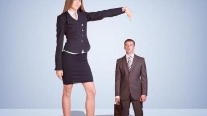 Men: does it bother you that women have a height preference when dating yet when men have a weight preference it's seen as shallow?
