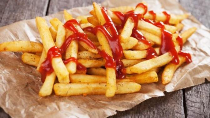 Do you DIP your fries in ketchup or SQUIRT it all over?
