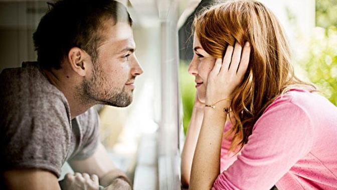 Mirroring people's facial expressions - what can it mean when someone mirrors your facial expressions and/or bady language?