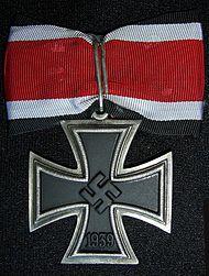 WWII knight’s Cross of the iron cross