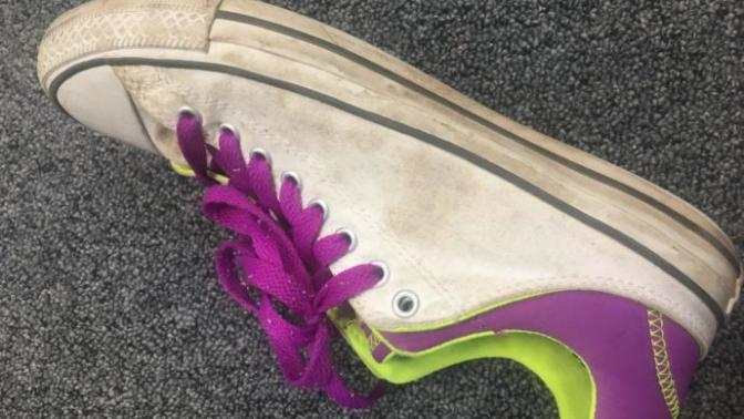 Does anyone know what type of converse these are? what line they came from?