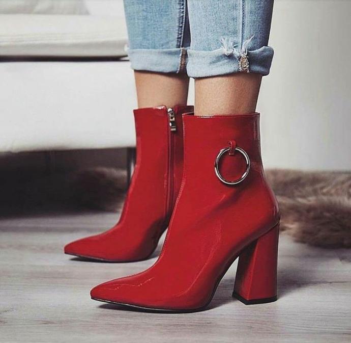 What type of high heels do you think look the sexiest?