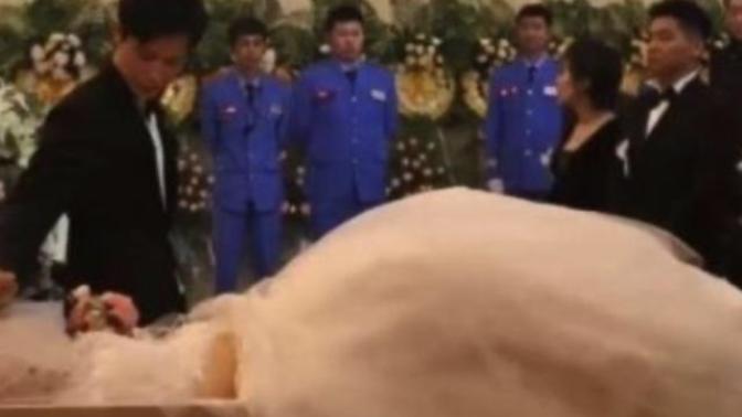 Would you marry your dead bf/gf?
